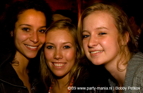 090429_148_koninginnenach_partymania