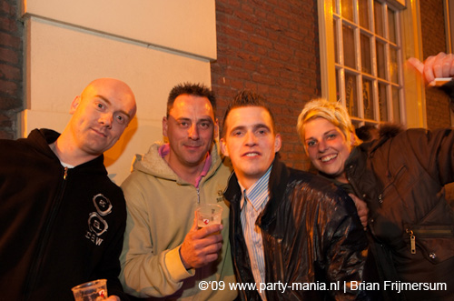 090429_077_koninginnenach_partymania