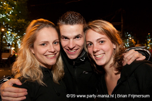 090429_122_koninginnenach_partymania