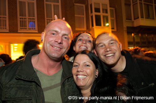 090429_124_koninginnenach_partymania