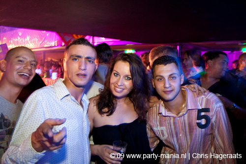 090521_084_franchise_partymania