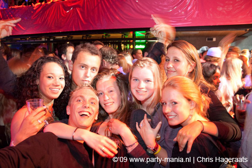 090521_092_franchise_partymania