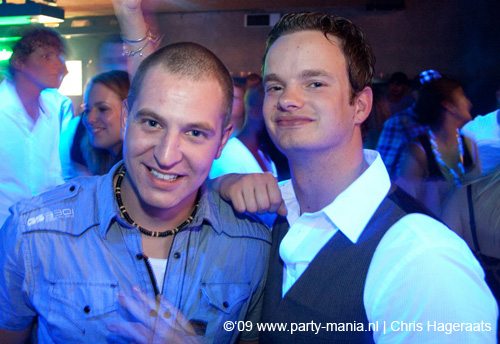 090521_138_franchise_partymania