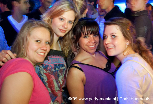 090521_140_franchise_partymania