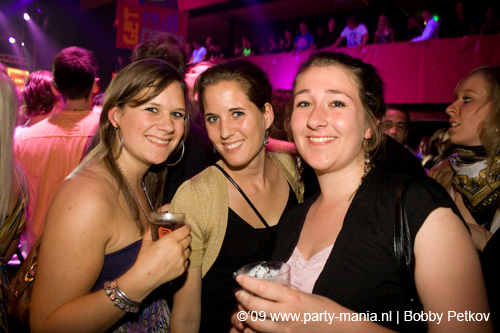 090521_095_franchise_partymania