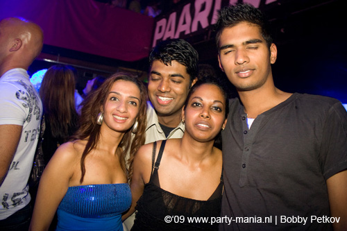 090521_105_franchise_partymania