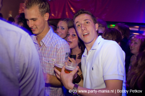 090521_107_franchise_partymania