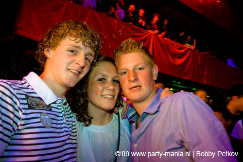 090521_133_franchise_partymania