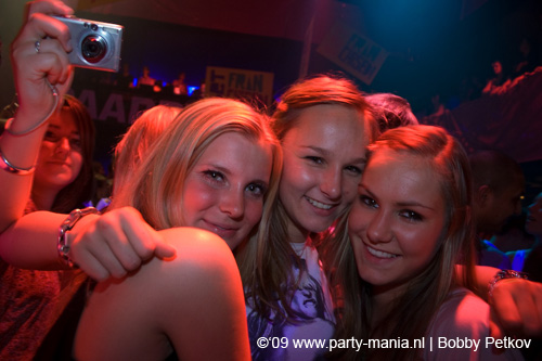 090521_144_franchise_partymania