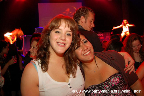 090529_068_los_partymania