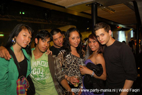 090529_075_los_partymania