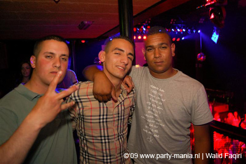 090529_088_los_partymania