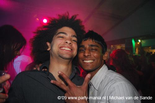 090605_075_senses_partymania