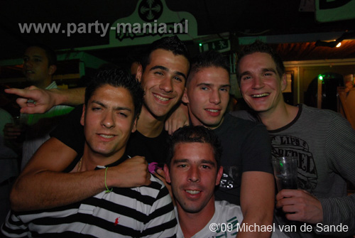 090710_071_latin_lovers_partymania