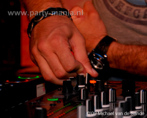 090710_105_latin_lovers_partymania