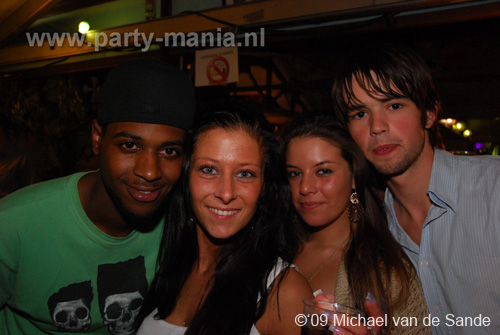 090710_130_latin_lovers_partymania