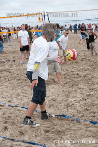 090802_130_haagse_horeca_beachvolleybal_partymania