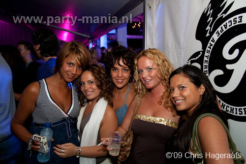 090815_103_franchise_partymania