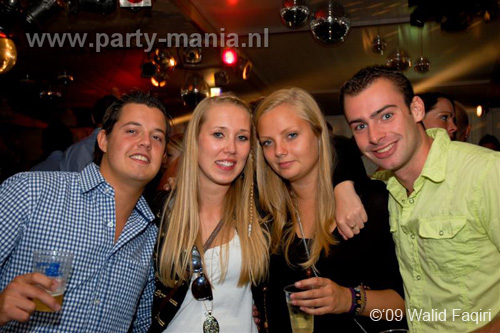 090822_038_los_partymania