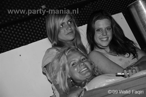 090822_095_los_partymania