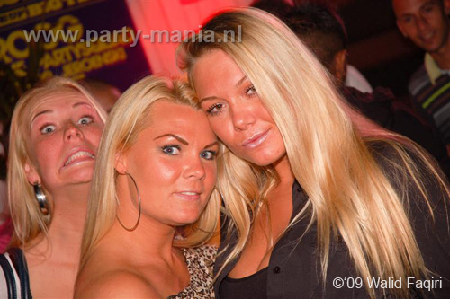 090822_100_los_partymania