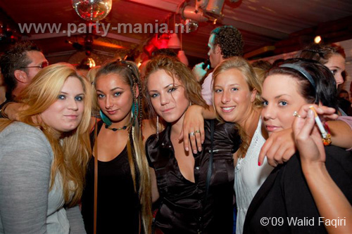 090822_137_los_partymania