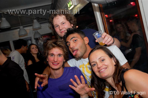 090822_178_los_partymania