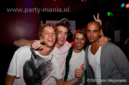 090904_064_onefour_partymania