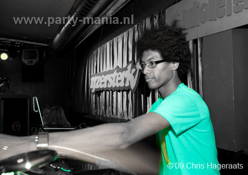 090904_066_onefour_partymania