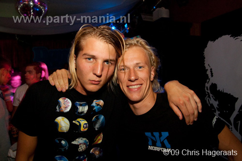 090904_089_onefour_partymania