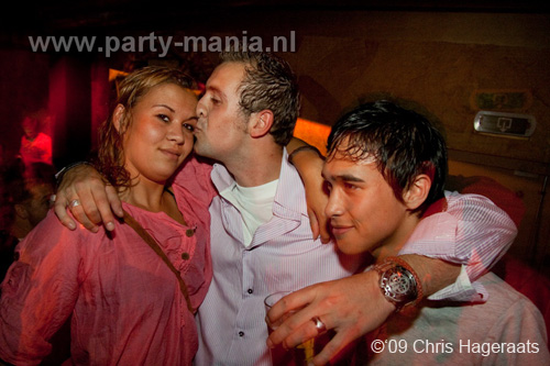 090904_099_onefour_partymania