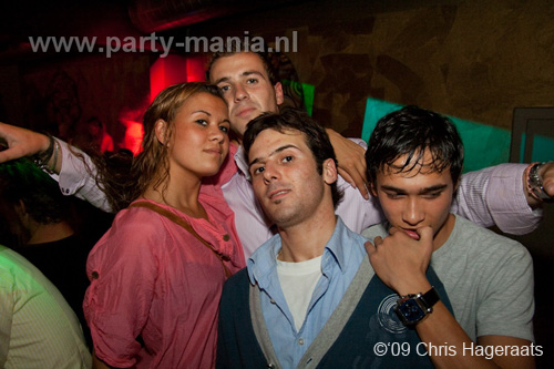 090904_100_onefour_partymania