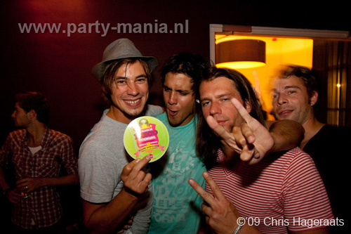 090904_102_onefour_partymania