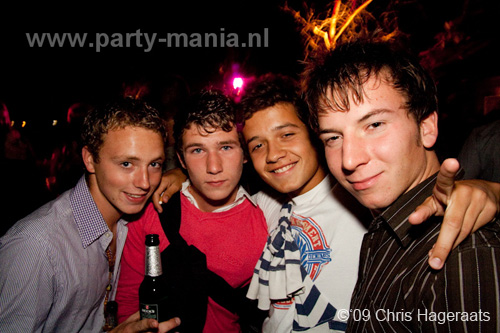 090905_077_whoosah_partymania