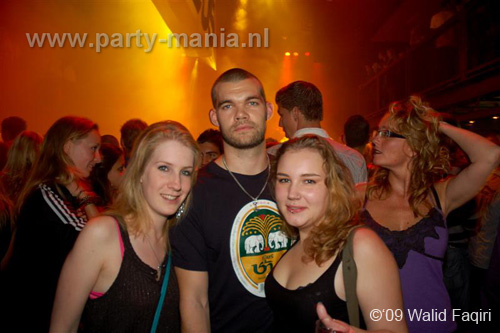 090912_065_los_partymania