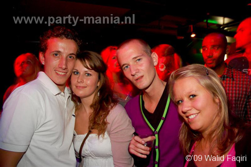 090912_085_los_partymania