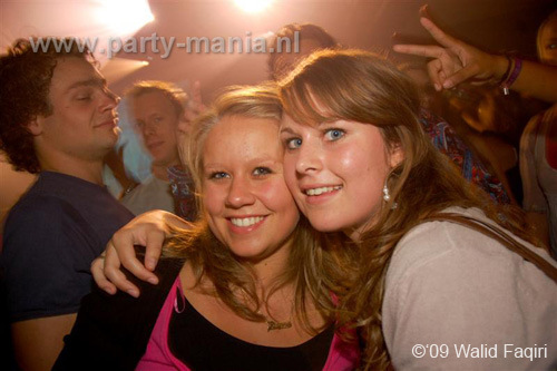 090912_088_los_partymania