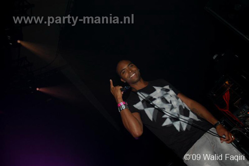 090912_090_los_partymania