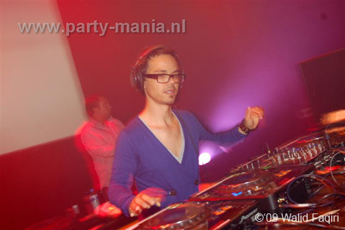 090912_094_los_partymania