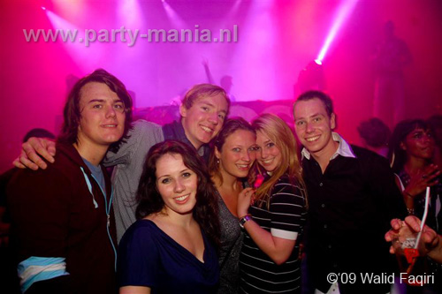 090912_098_los_partymania