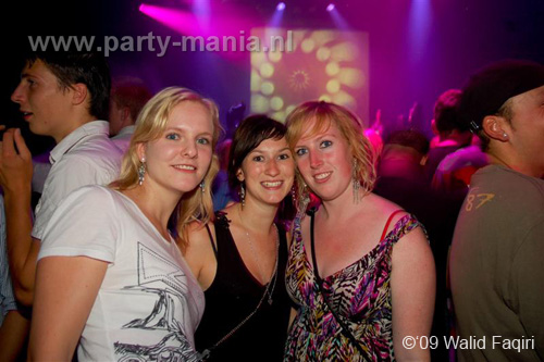 090912_104_los_partymania