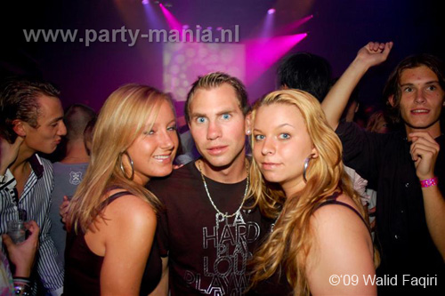 090912_105_los_partymania