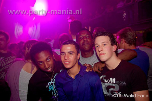 090912_107_los_partymania