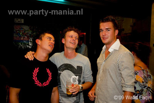 090912_121_los_partymania