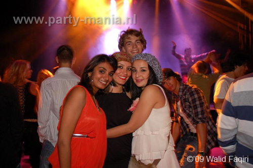 090912_127_los_partymania