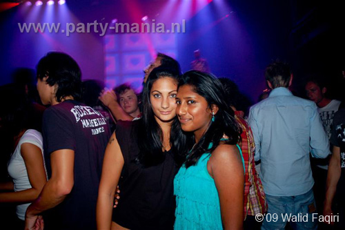 090912_167_los_partymania