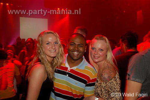 090912_173_los_partymania