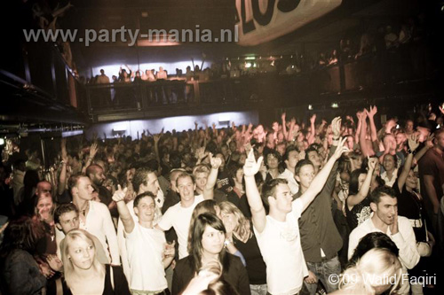 090912_177_los_partymania