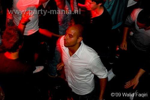 090912_199_los_partymania