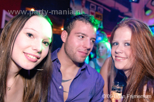 091017_098_80s_90s_partymania